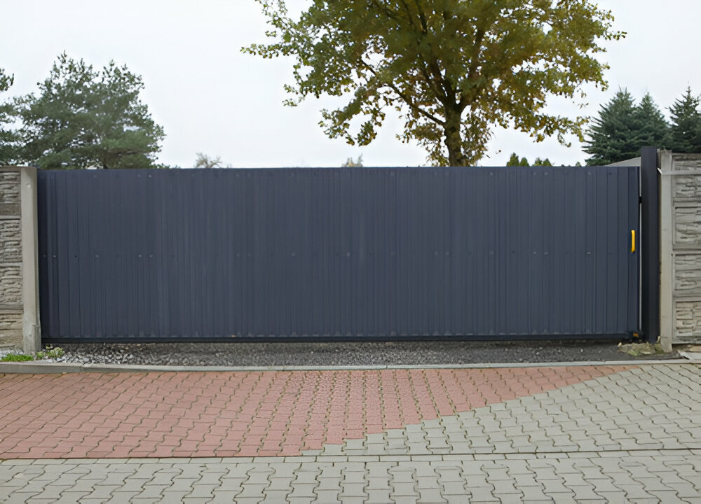 Driveway Gates & Entryways