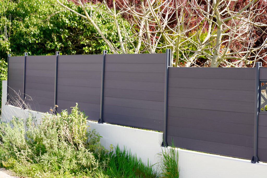 Sloped Residential Aluminum Fencing